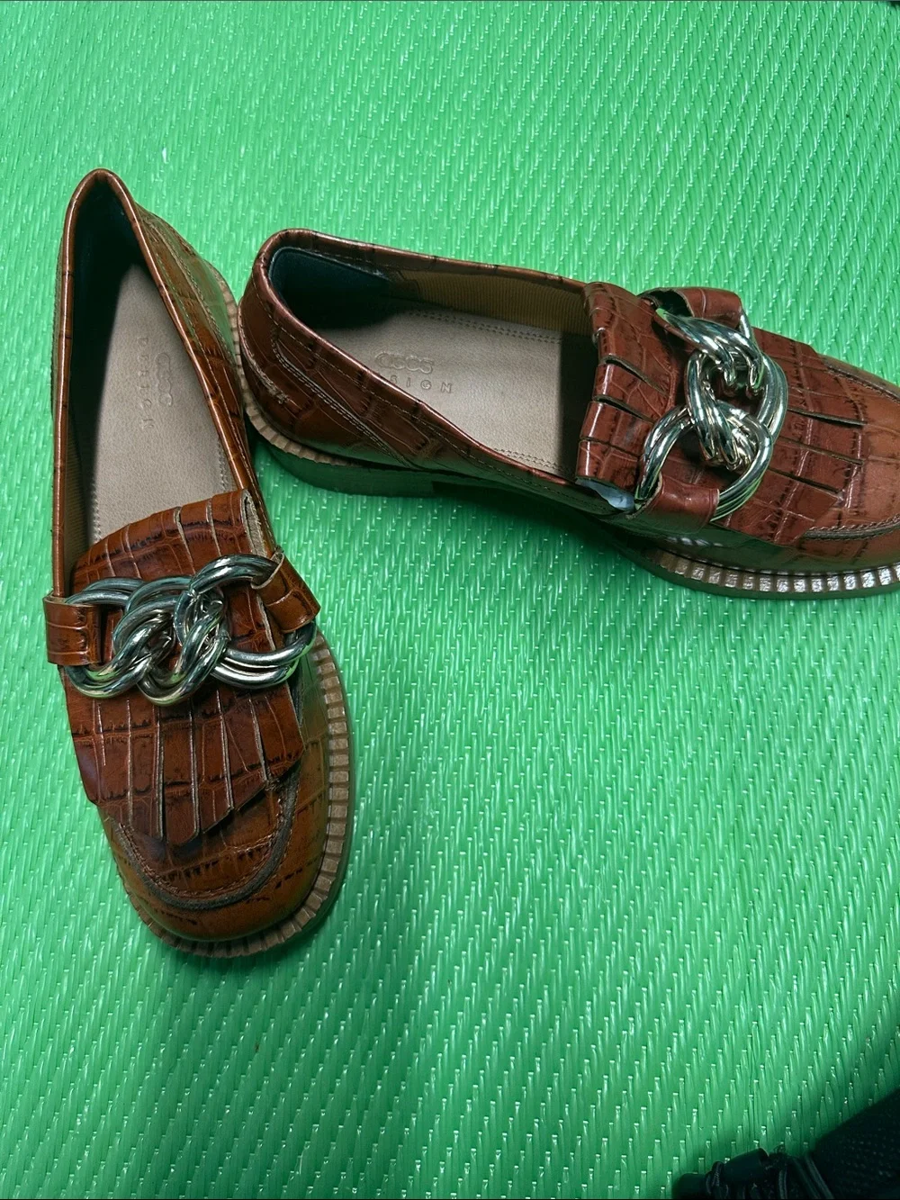 ASOS Brown Croc-Embossed Kids Loafers with Chunky Silver Chain